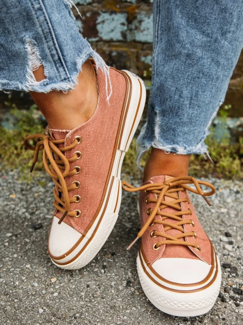 Very G Corduroy Low-Top Sneakers in Dusty Rose with Tan Laces - Picture 1 of 4